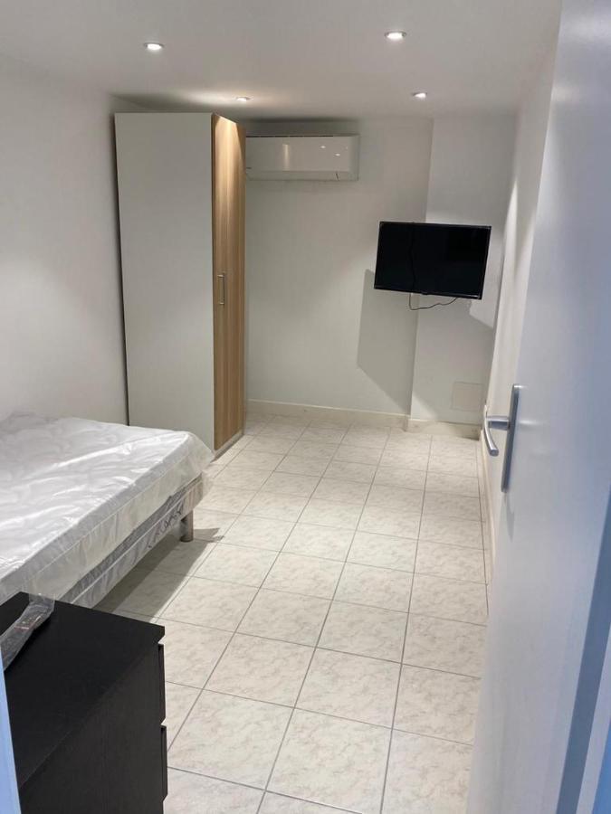 Five Stars Duplex - 6 Personnes Aparthotel มาร์กเซย ภายนอก รูปภาพ